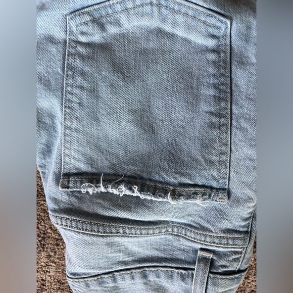 Light blue denim jeans - Picture 5 of 6